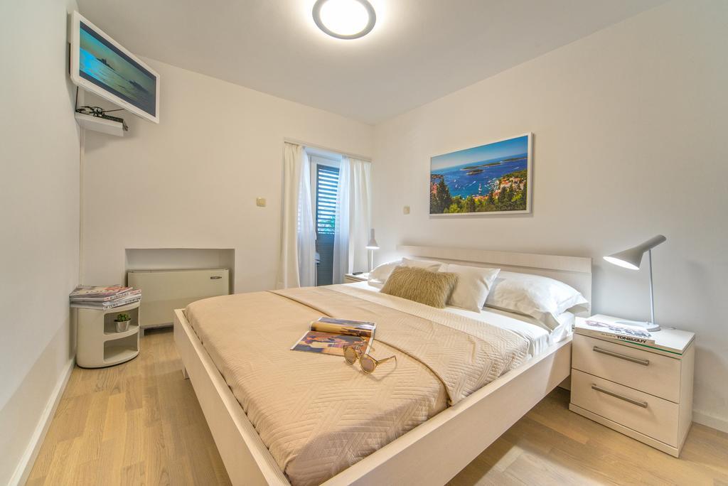 חוואר Villa Alea Hvar מראה חיצוני תמונה